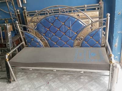 STEEL BED