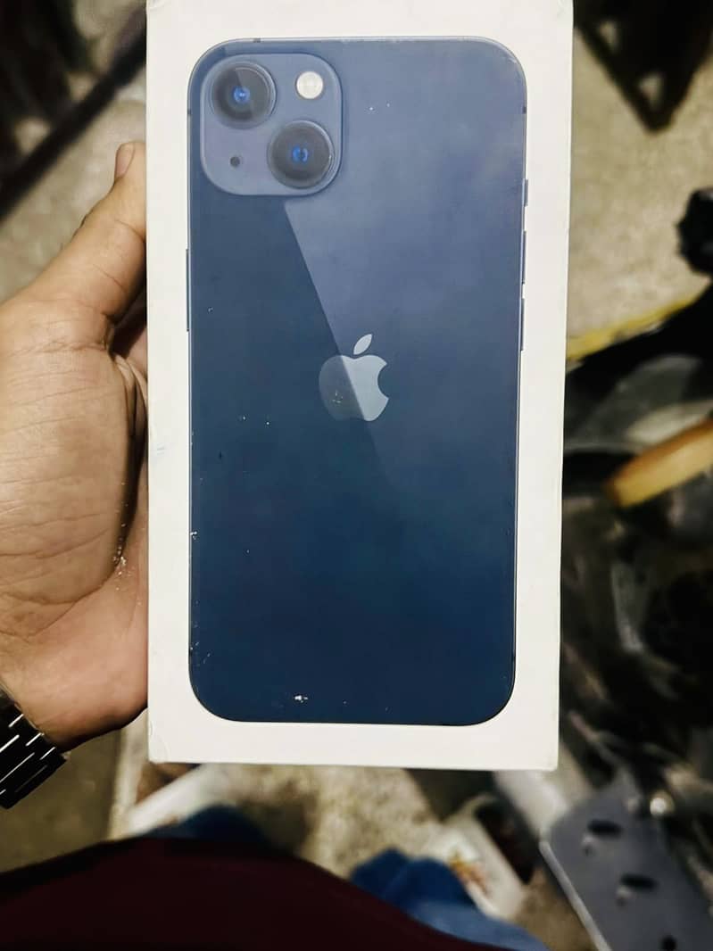 Apple iPhone 13 7