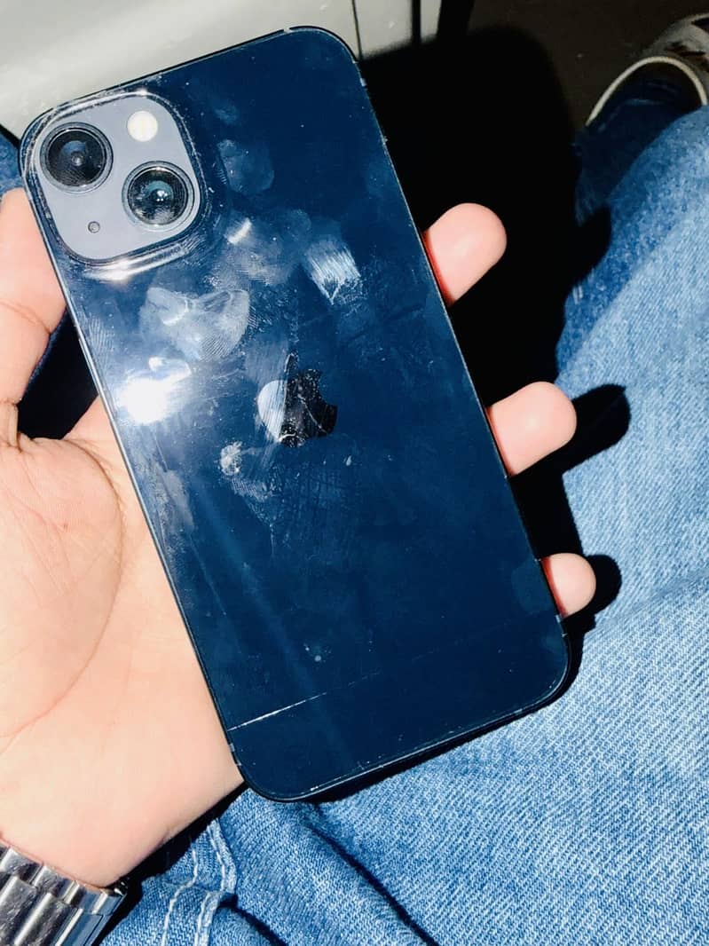 Apple iPhone 13 11