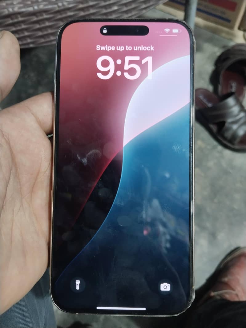 Apple iPhone 16 Pro Max 4