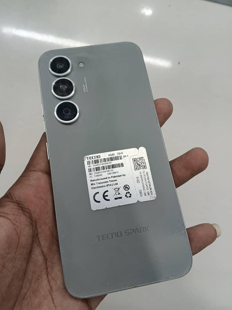Tecno Spark40 Pro 0