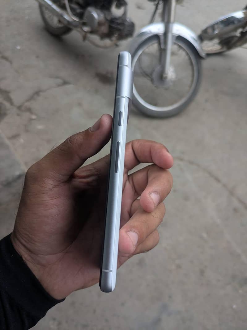 Google Pixel 7 3