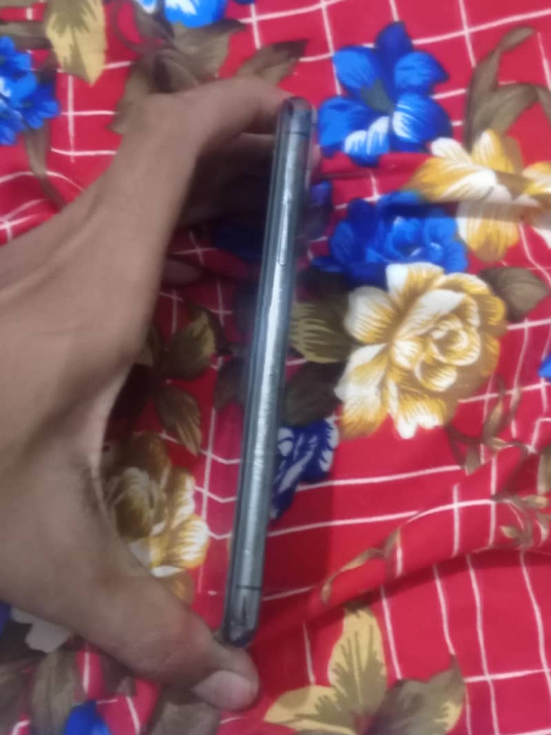 Apple iPhone X 1