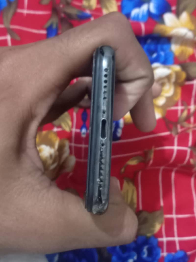 Apple iPhone X 9