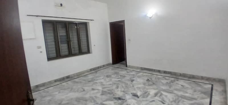 1 Kanal Upper Portion Separate Gate 3