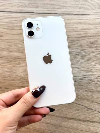 Apple iPhone 12