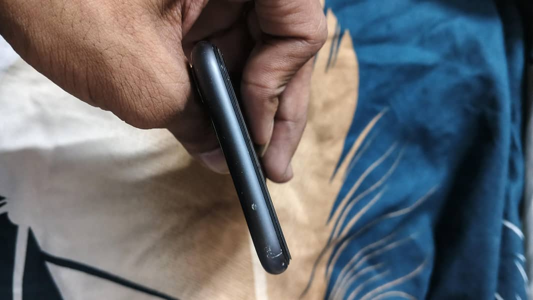 Apple iPhone 11 5