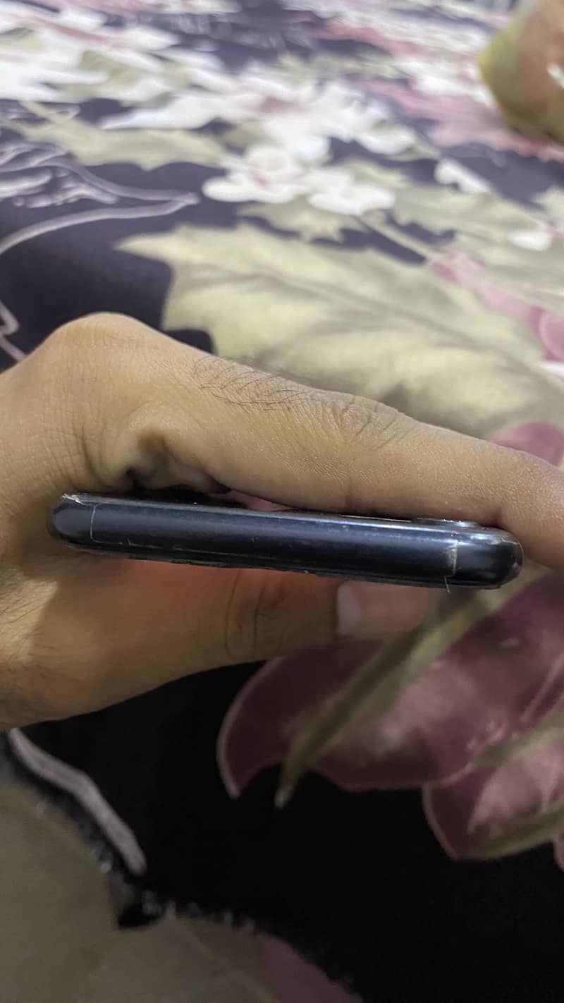 Apple iPhone SE 3