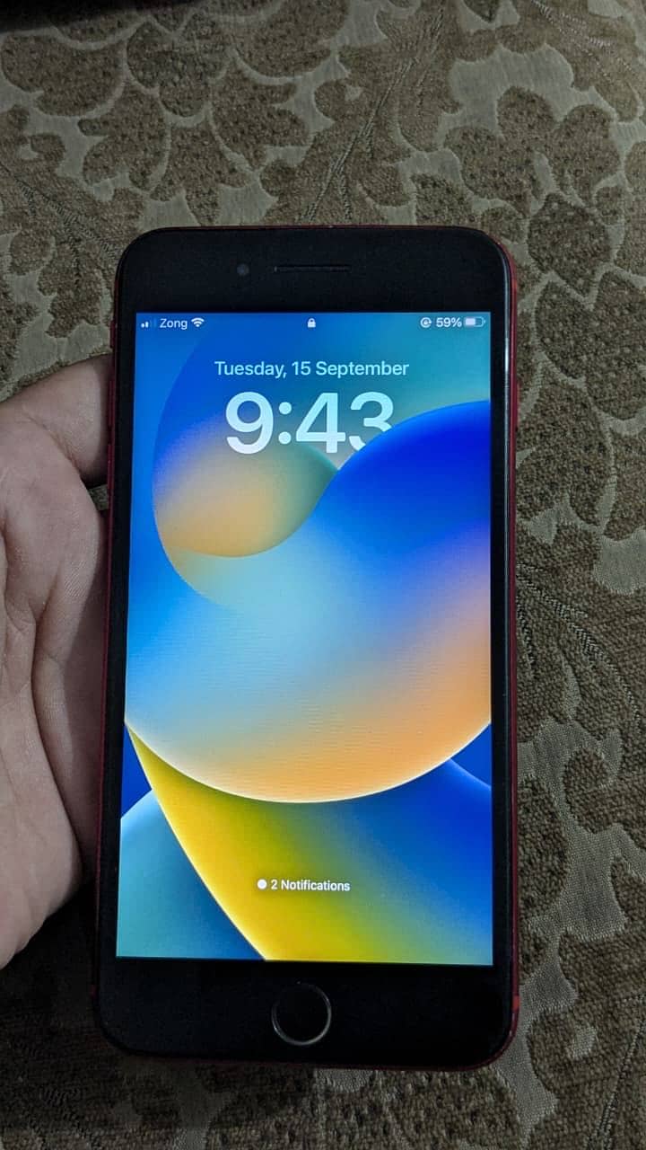 Apple iPhone 8 Plus 0
