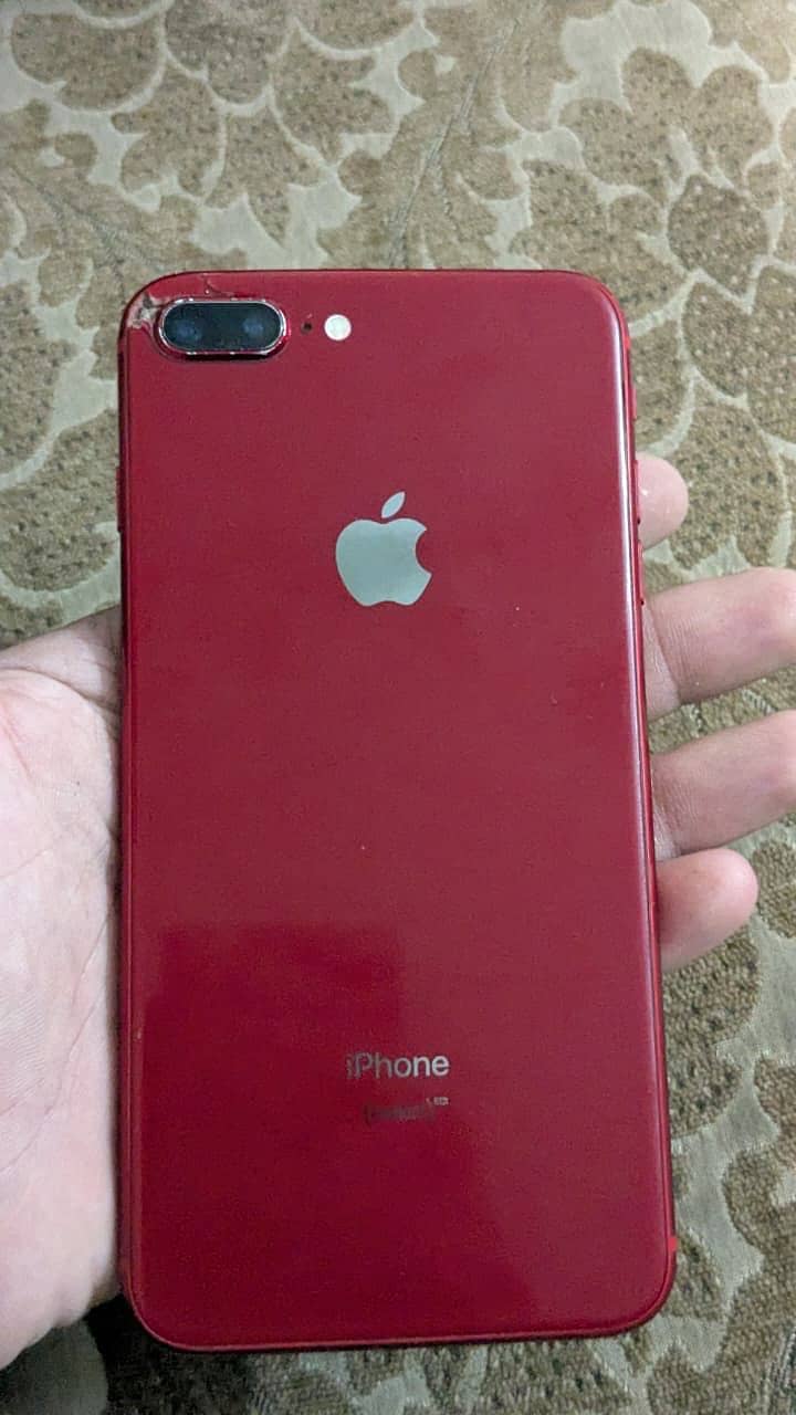 Apple iPhone 8 Plus 1