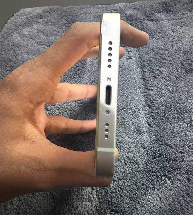 Apple iPhone 12 2