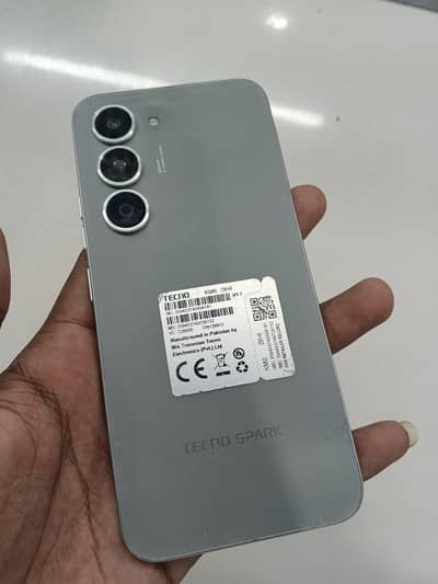 Tecno Spark 40 Pro