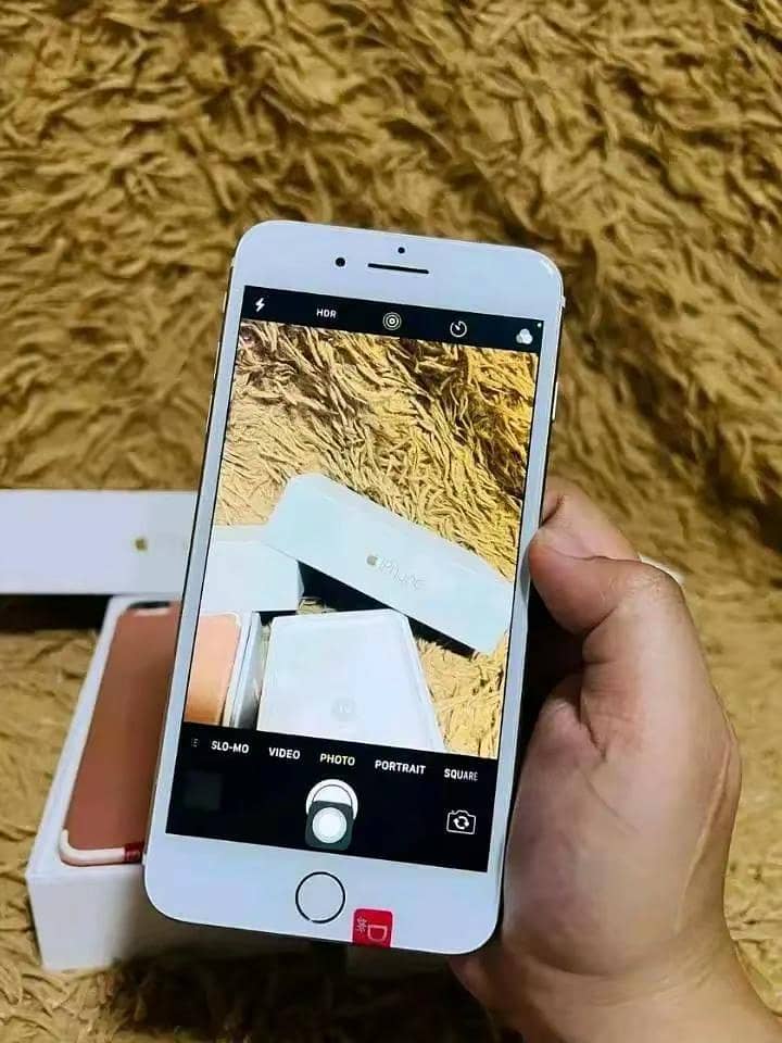 Apple iPhone 7 Plus 1