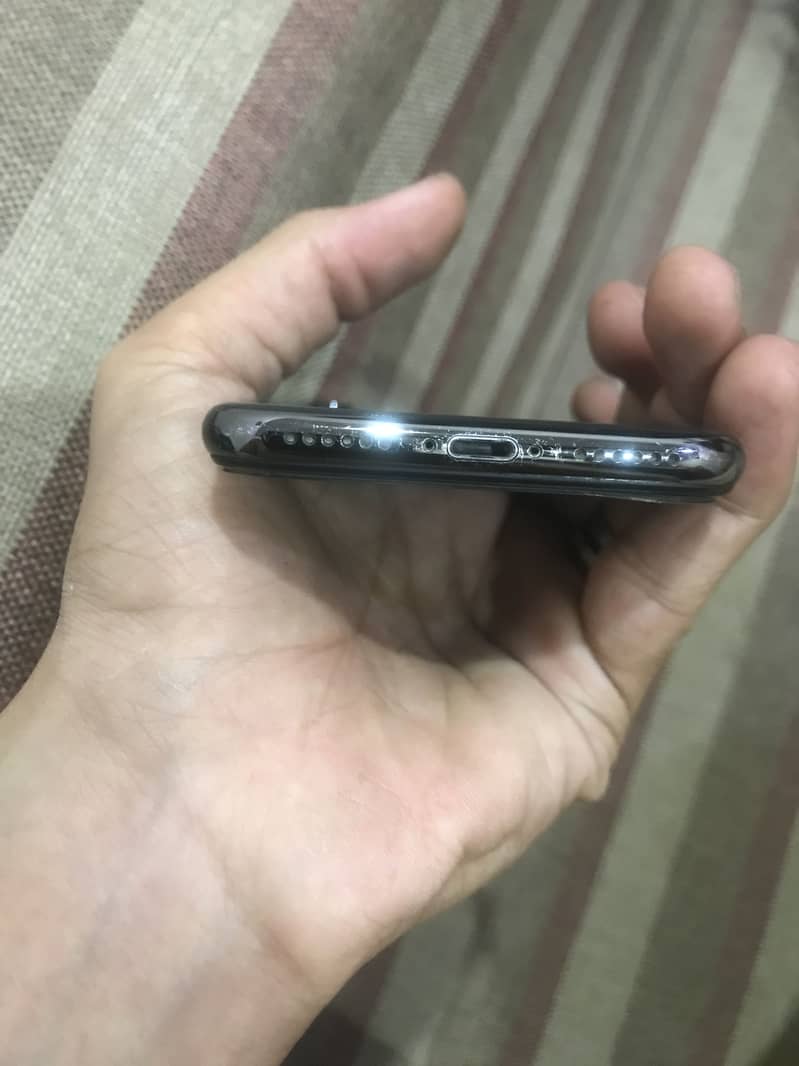 Apple iPhone x 0