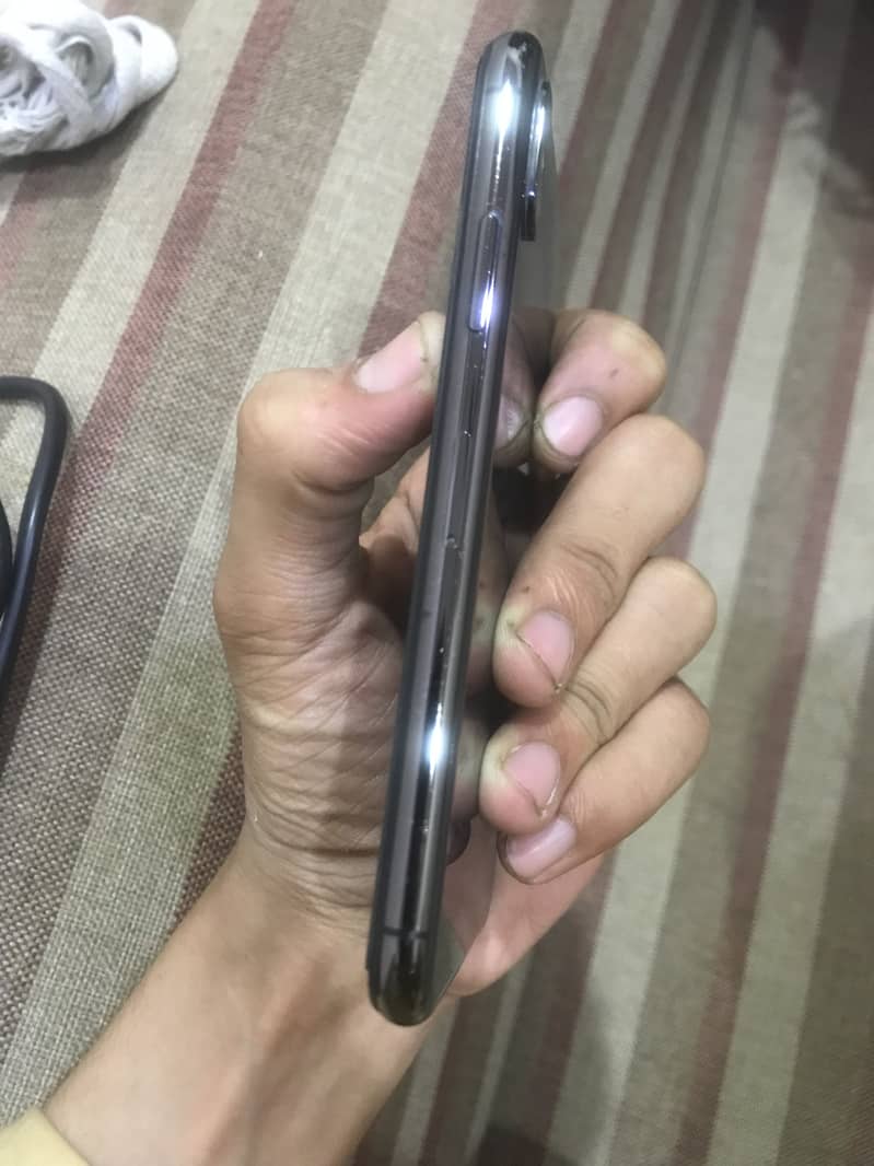 Apple iPhone x 1