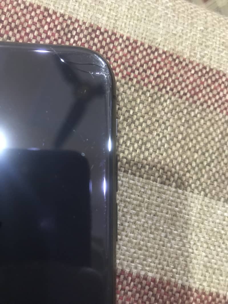 Apple iPhone x 4
