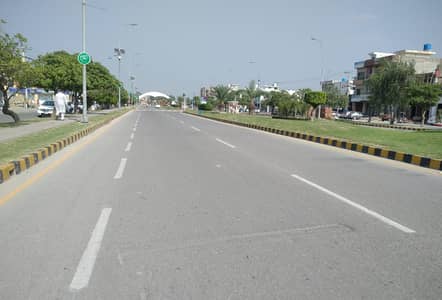 Ideal Location 10 Marla Plot for Sale in F Block, Central Park, Lahore