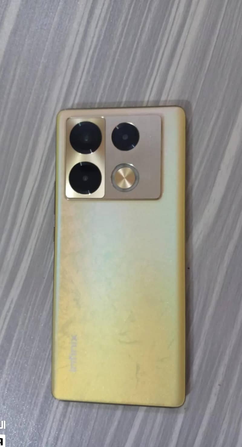Infinix Note 40 Pro 0