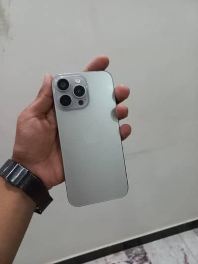 Apple iPhone 16 Pro Max