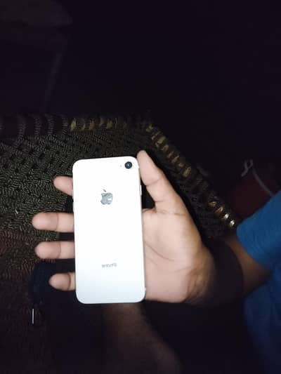 Apple iPhone 7
