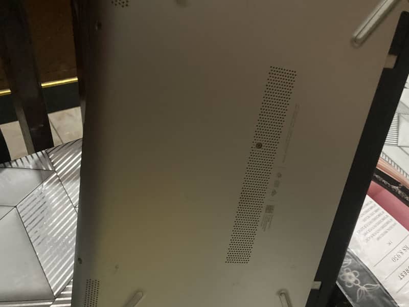 Laptop 0