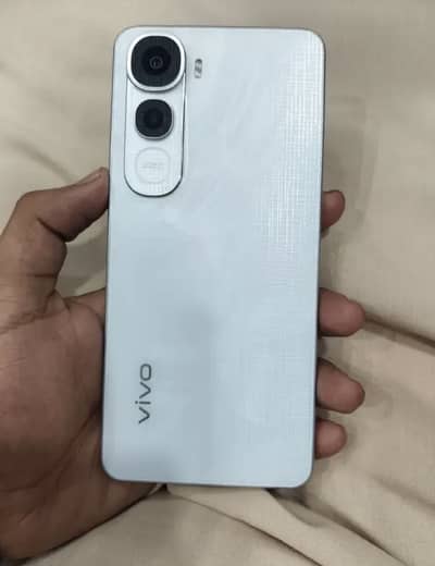 Vivo Y400