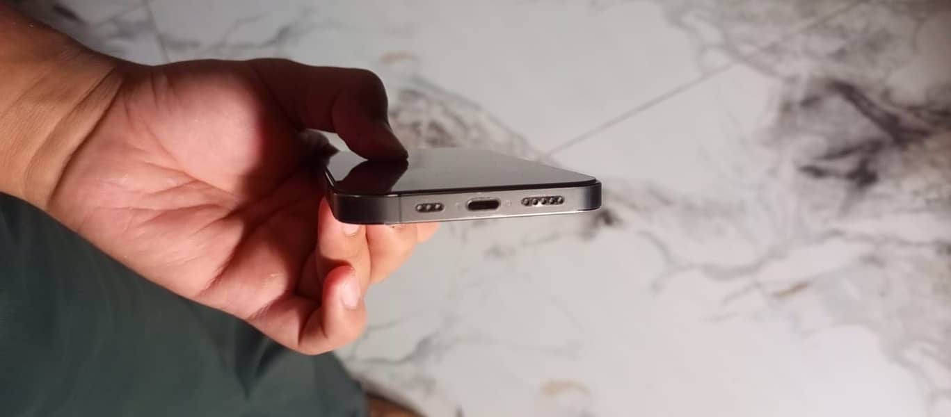 Apple iPhone 12 Pro 3