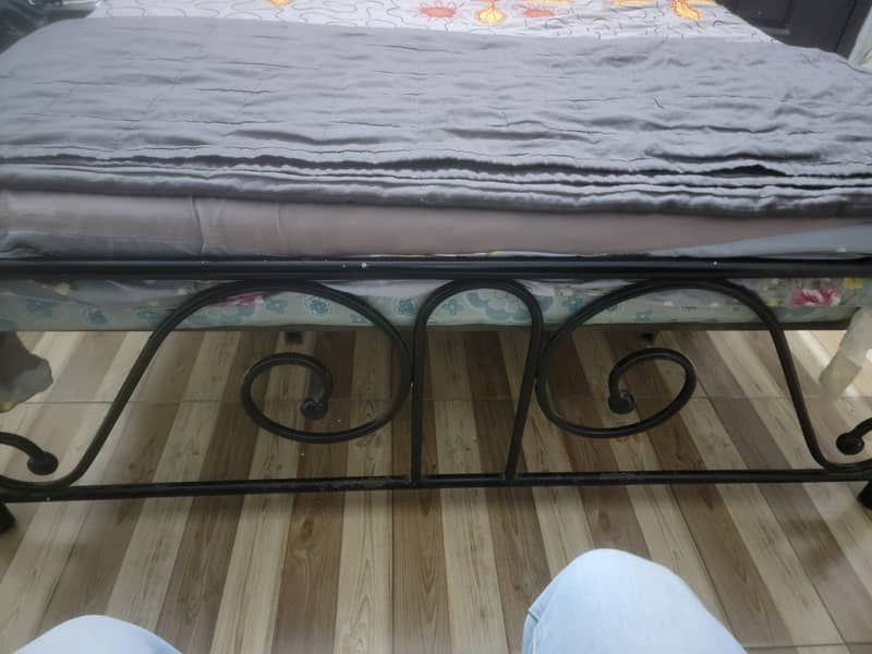 Iron Bed & Dressing Table. 1