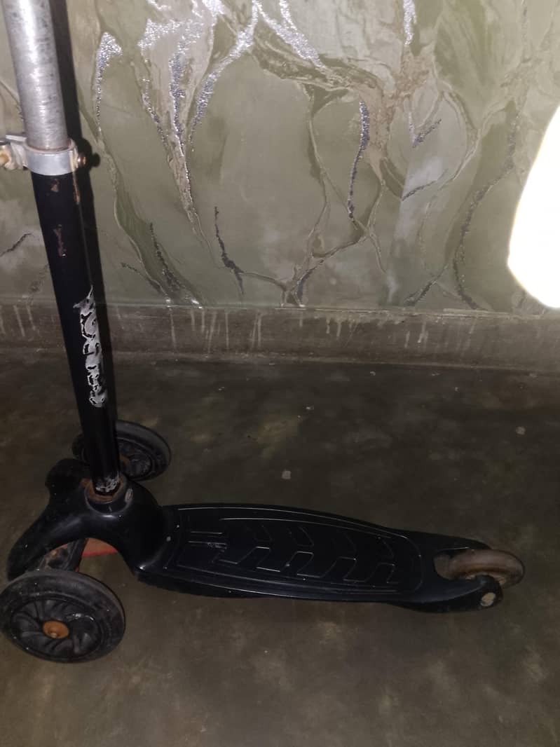 scooty 1