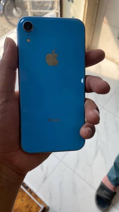 Apple iPhone XR
