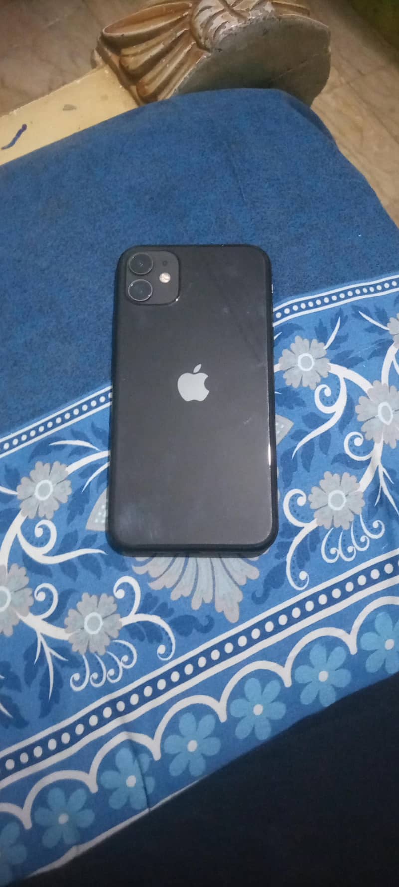 Apple iPhone 11 0