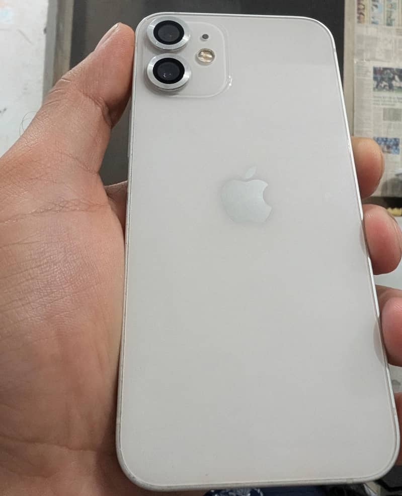 Apple iPhone 12 mini 1