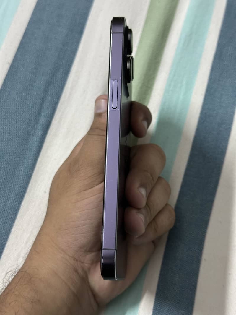 Apple iPhone 14 Pro Max 6