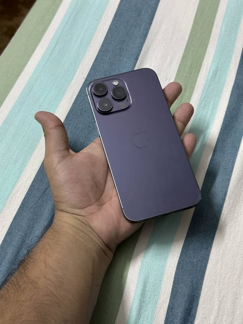 Apple iPhone 14 Pro Max 9