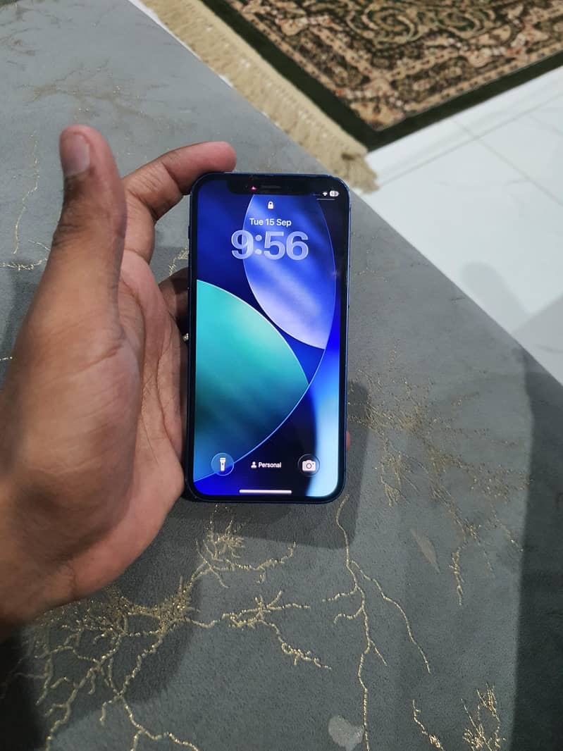 Apple iPhone 12 mini 3
