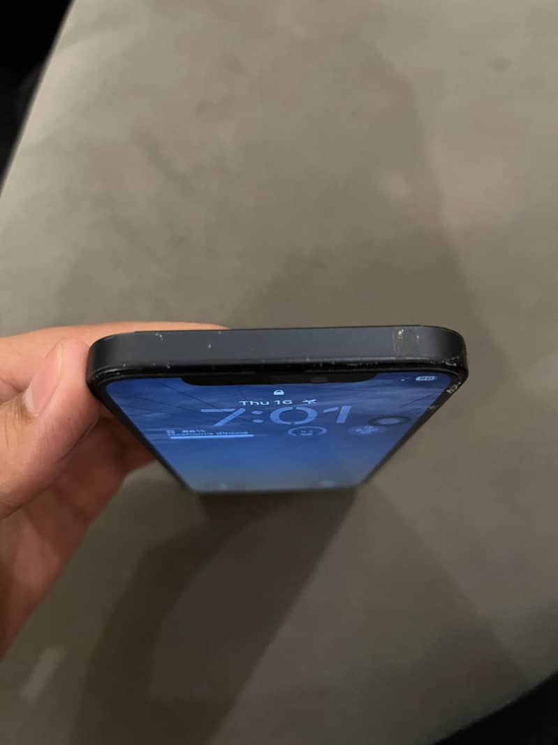 Apple iPhone 12 1