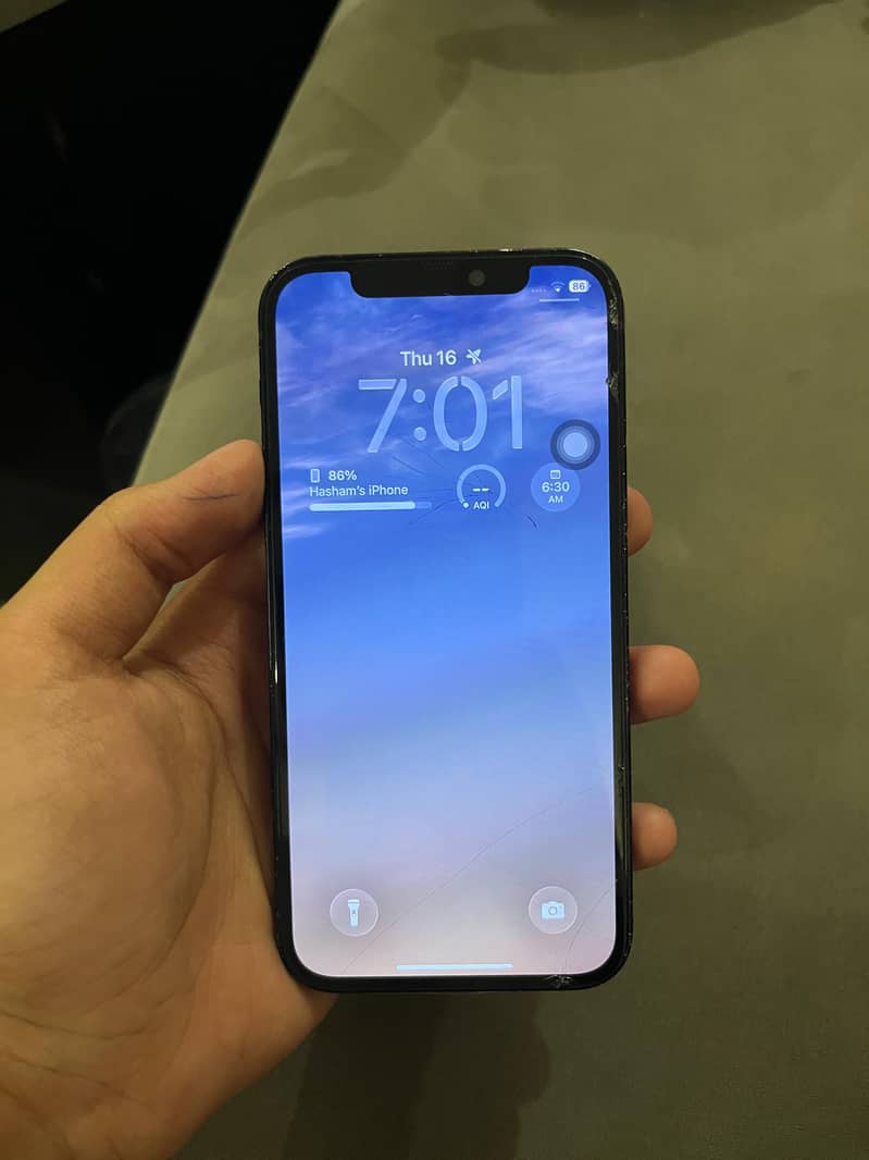Apple iPhone 12 6