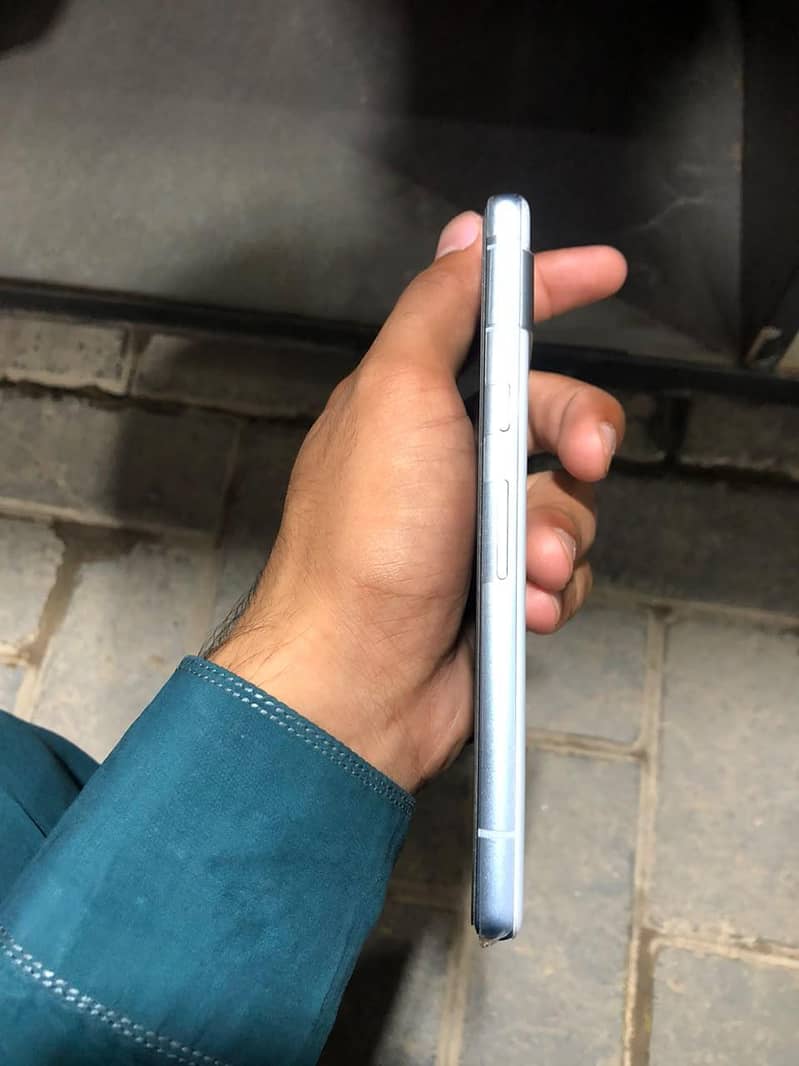 Google Pixel 7a 1