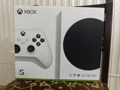 Xbox Series S with 1 extra controller