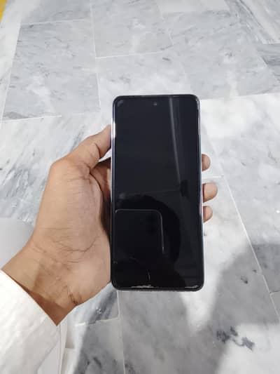 Infinix Hot 40i 8+8 128