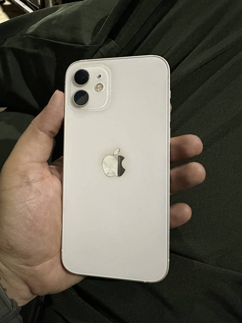 Apple iPhone 12 0