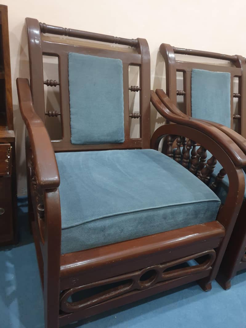 5 seater sofa. 1