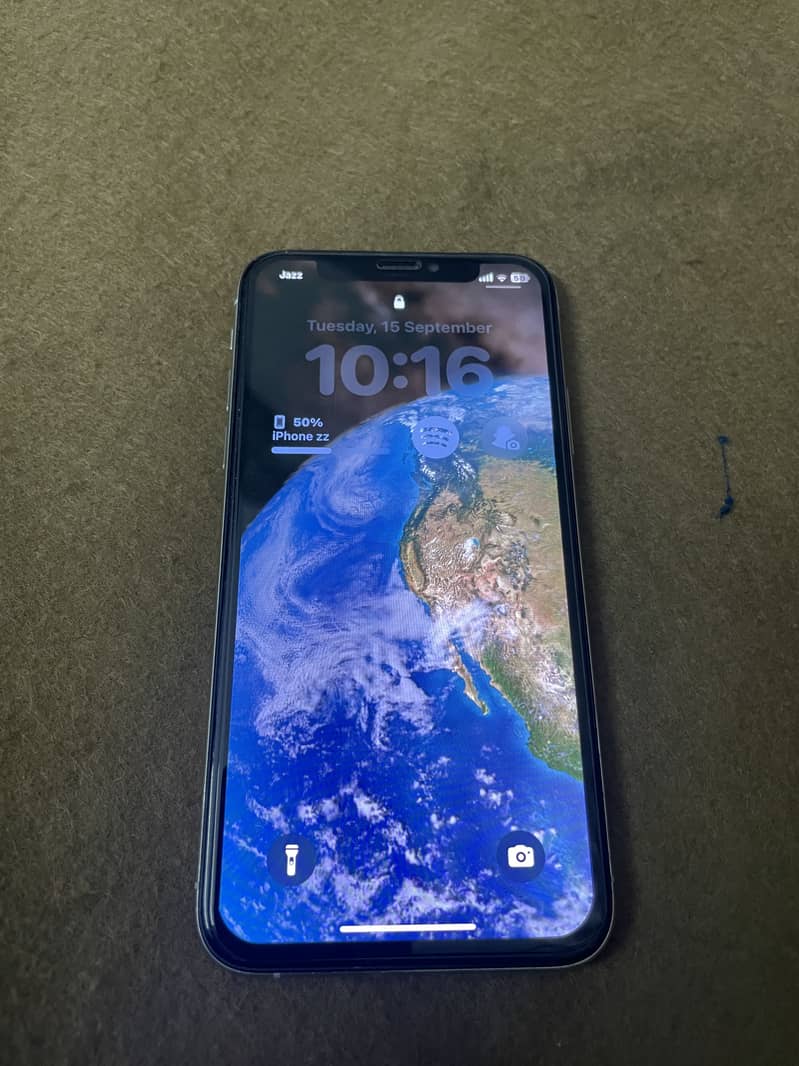 Apple iPhone XS 6