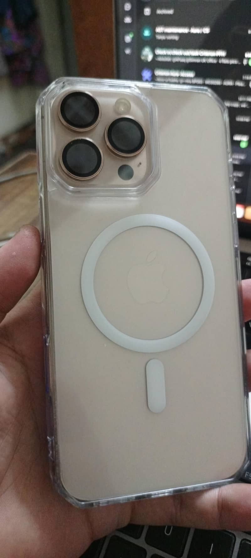 Apple iPhone 16 Pro Max 1