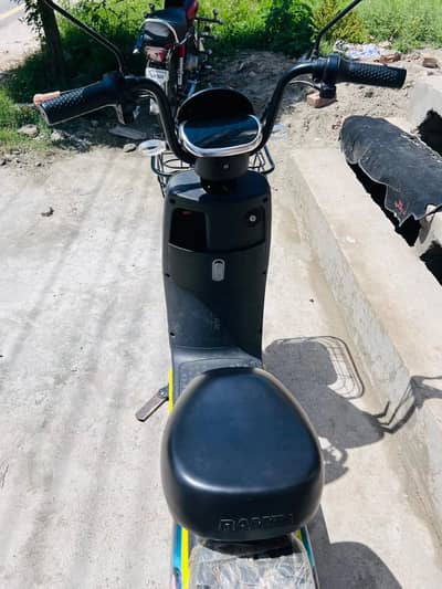 Ramza Z1 paddler