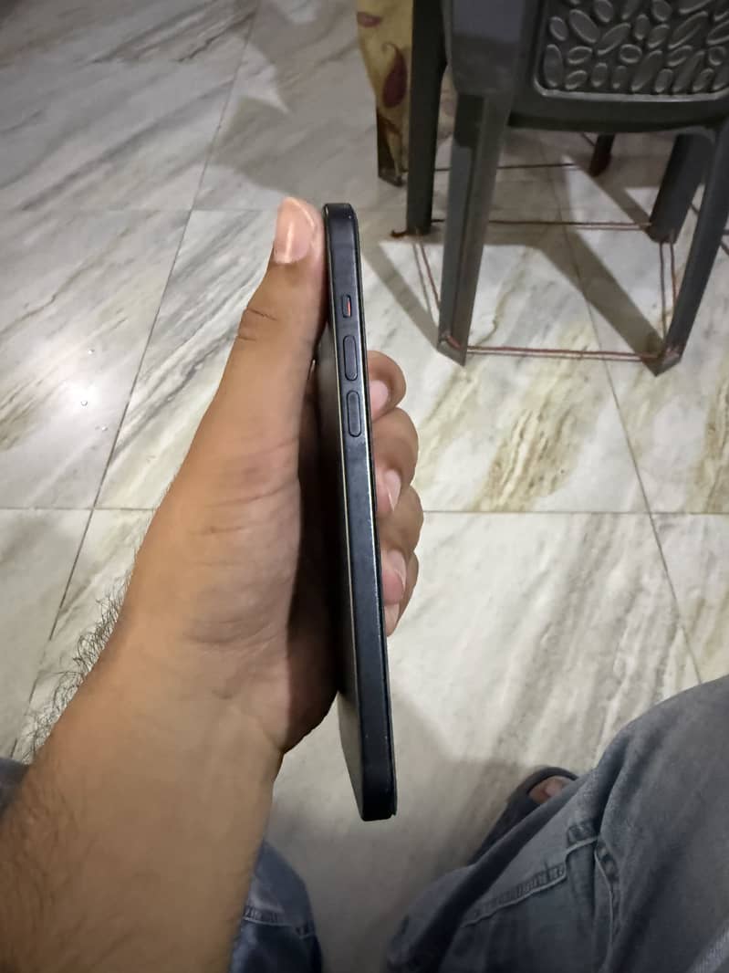 Apple iPhone 15 plus jv 3