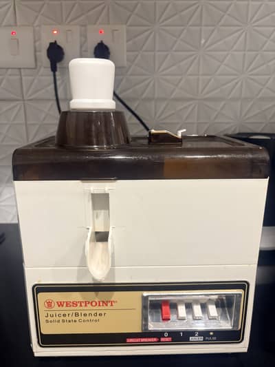 Almost new Juicer, for 9000