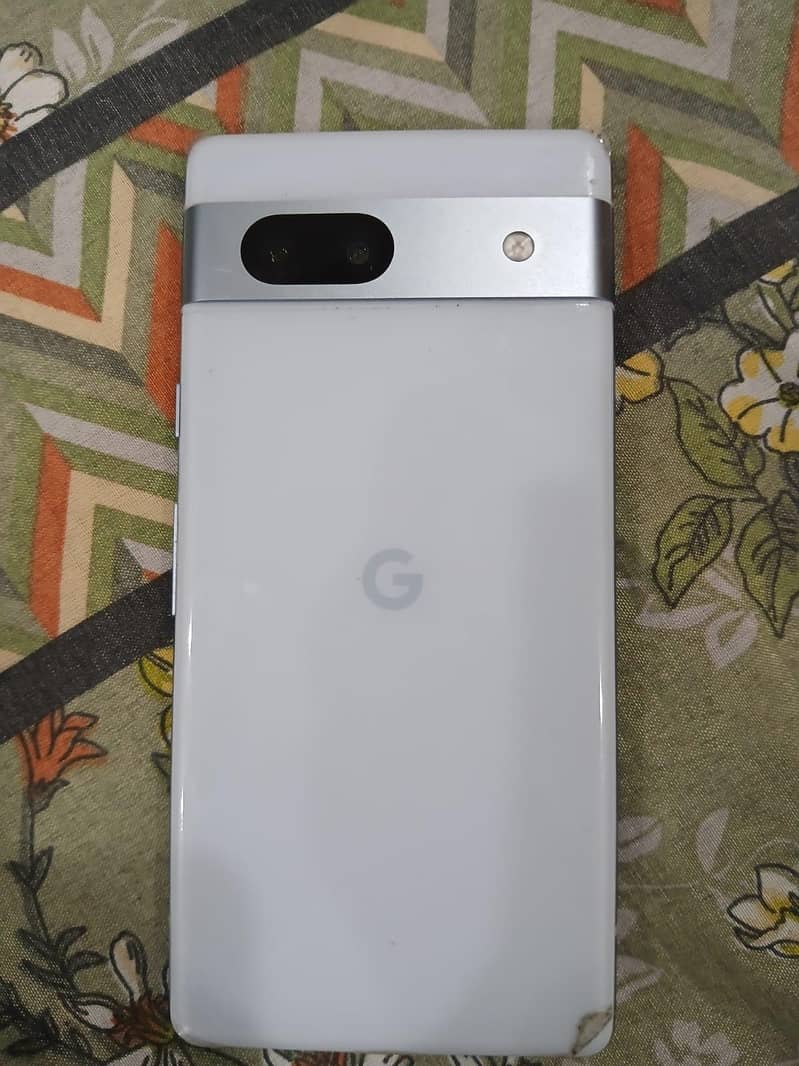 Google Pixel 7a 5