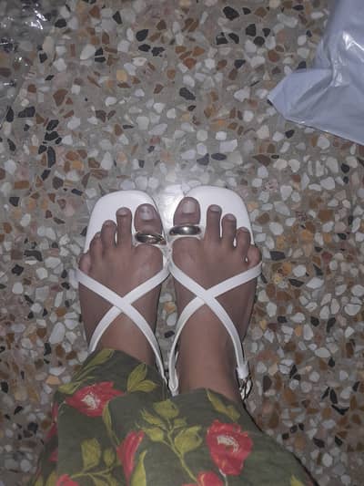 Toe ring Sandal