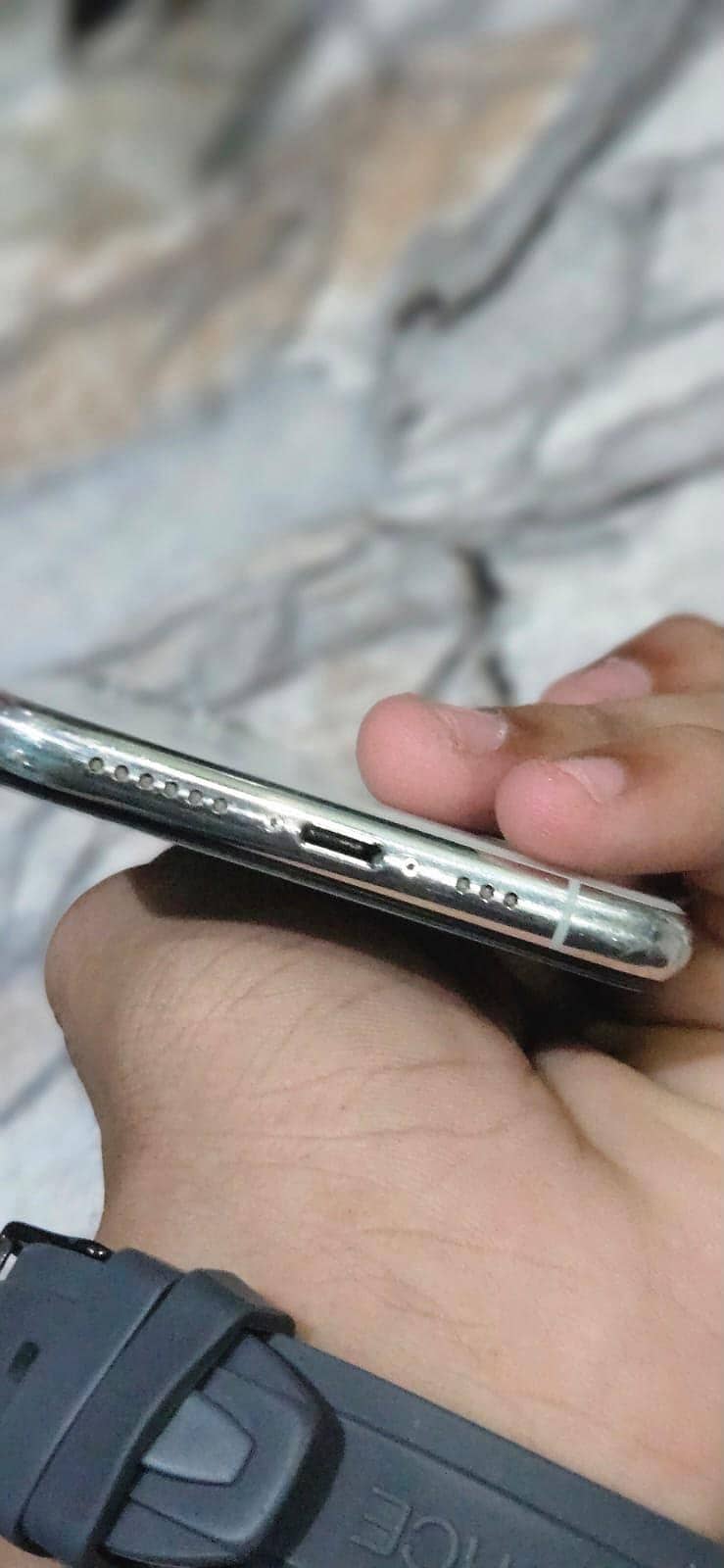 Apple iPhone 11 Pro 1